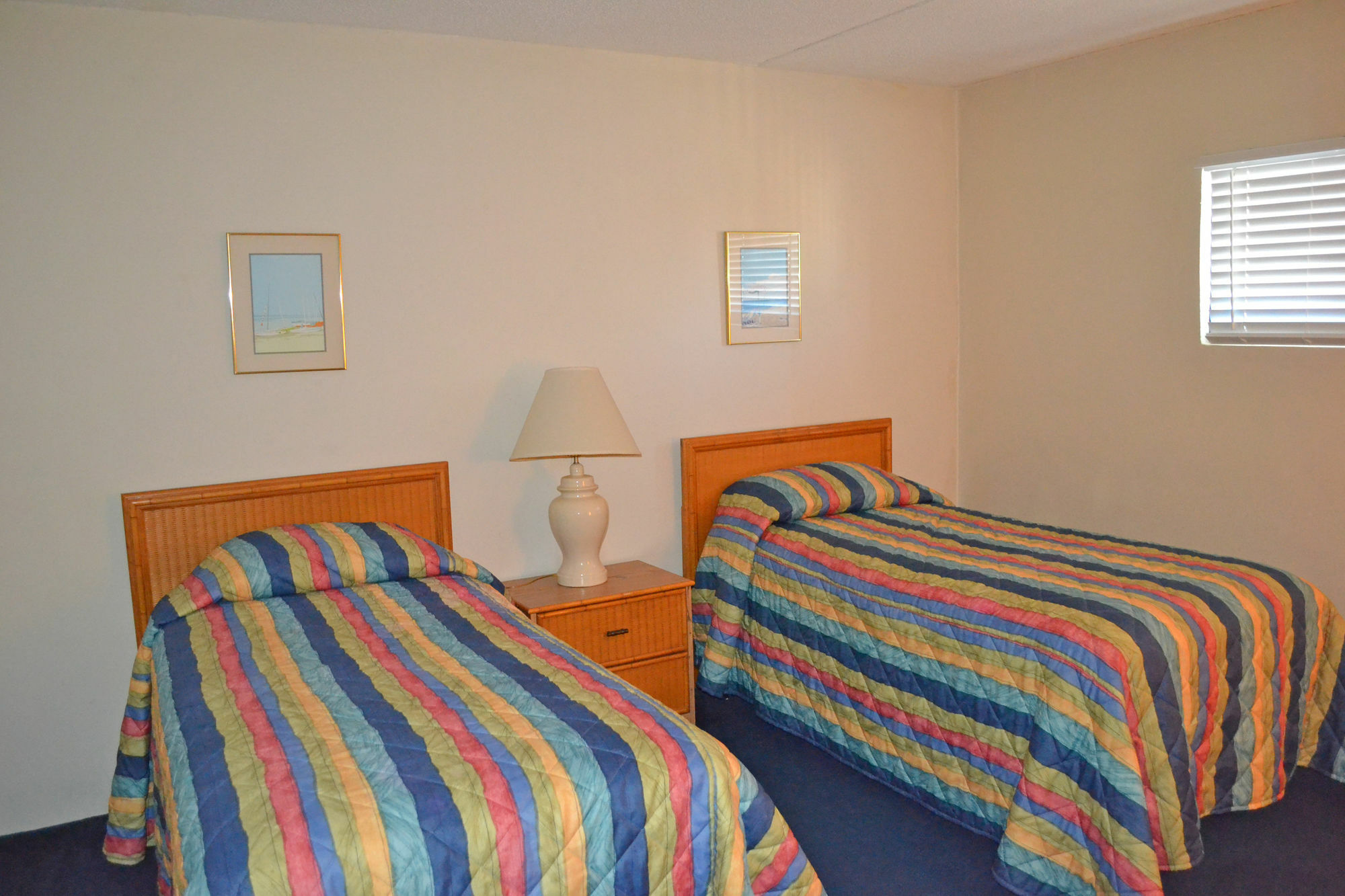Ocean Towers Resort Atlantic Beach Esterno foto